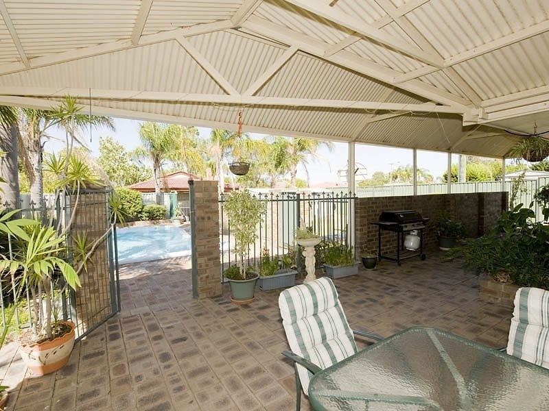 1 Young Street, Gosnells WA 6110
