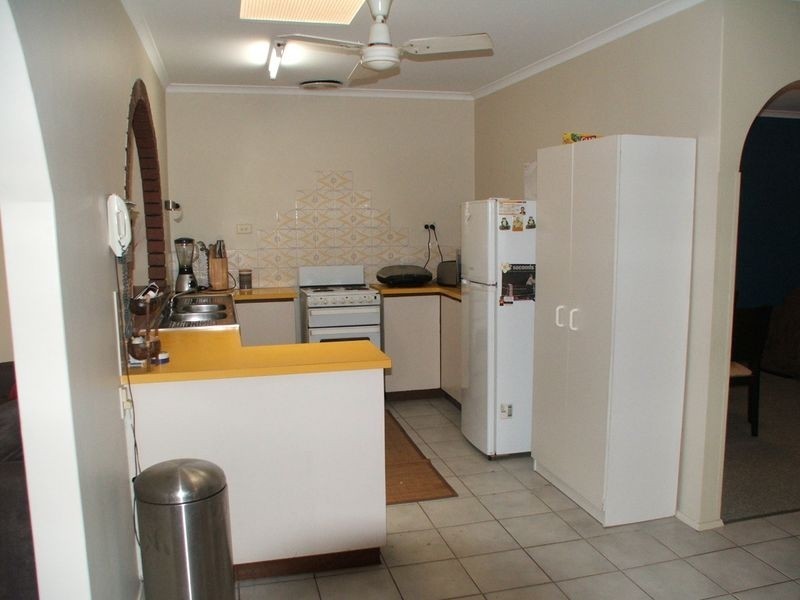 25 McNamara Drive, Thornlie WA 6108