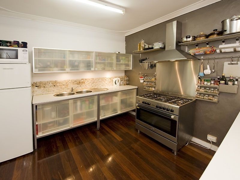 4 Lydden Street, Maddington WA 6109