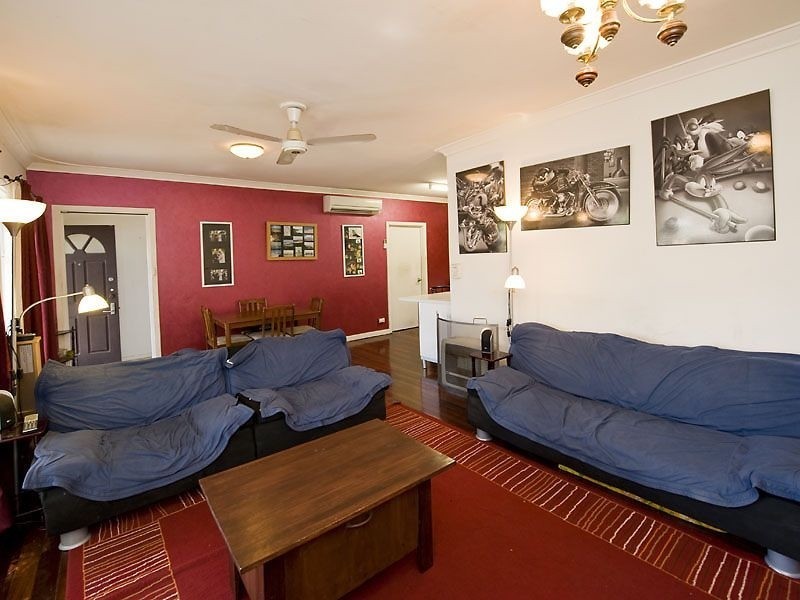 4 Lydden Street, Maddington WA 6109