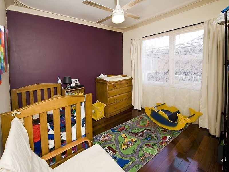 4 Lydden Street, Maddington WA 6109