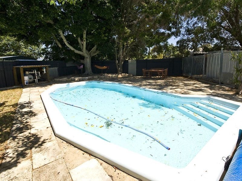 4 Lydden Street, Maddington WA 6109