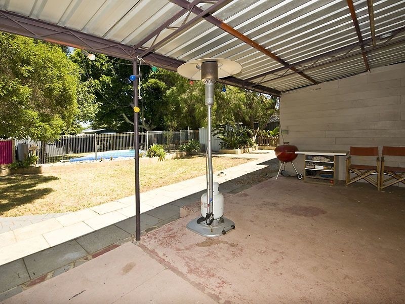 4 Lydden Street, Maddington WA 6109