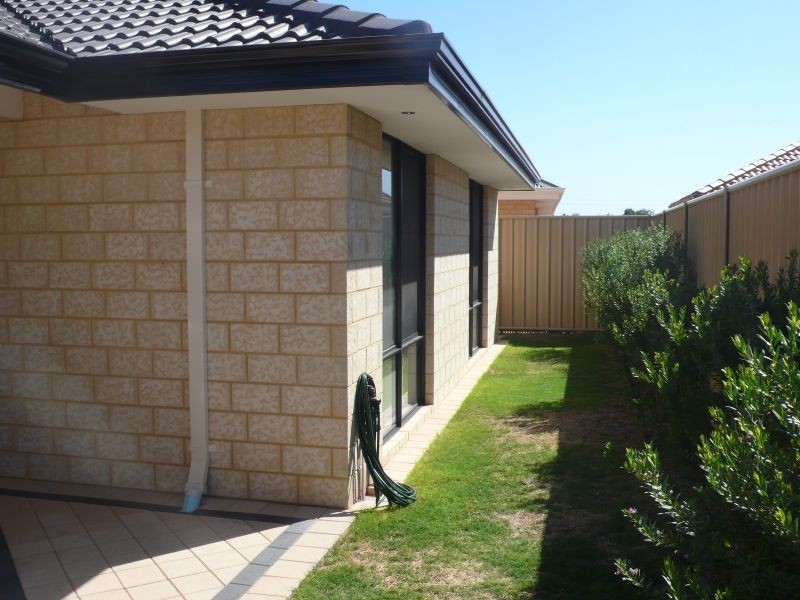 33 Claridge Circle, Thornlie WA 6108