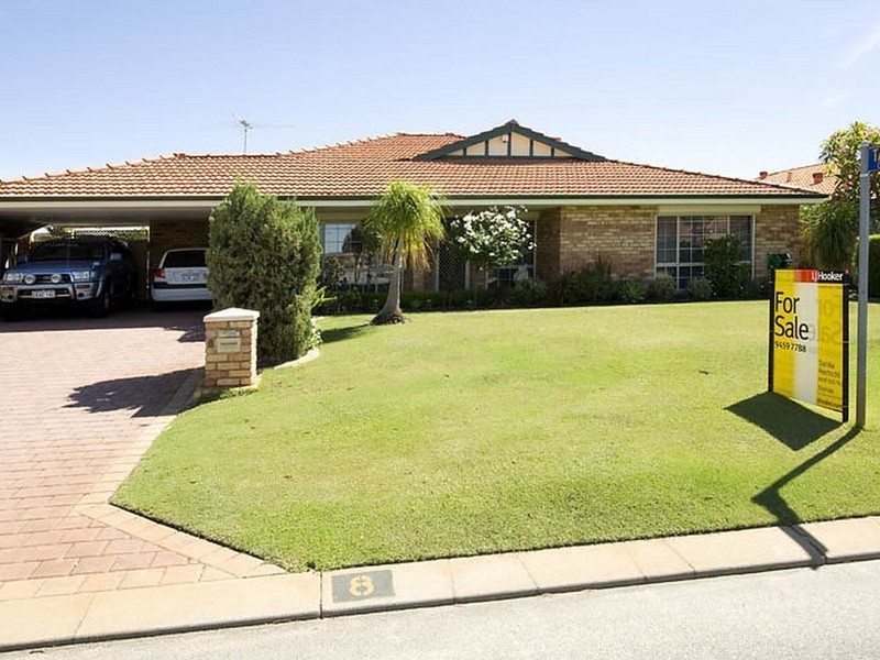 8 Wisteria Place, Thornlie WA 6108