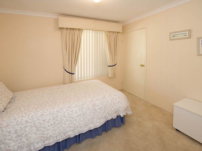 8 Wisteria Place, Thornlie WA 6108