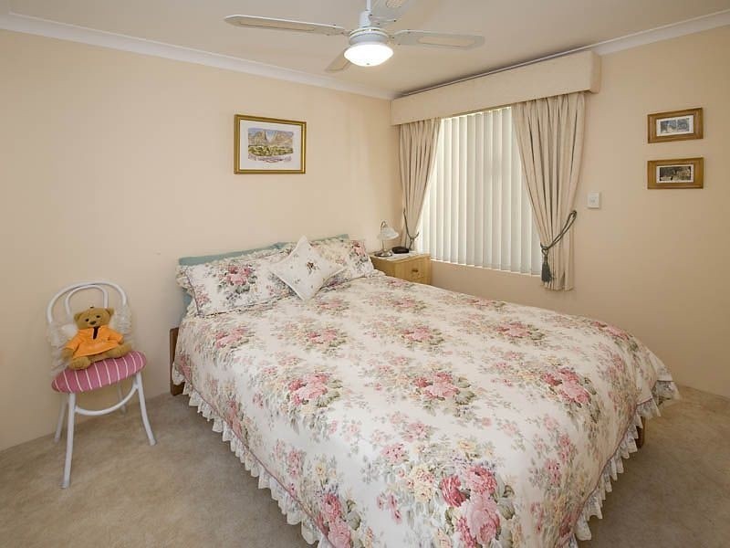 8 Wisteria Place, Thornlie WA 6108