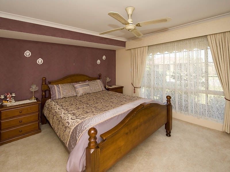 8 Wisteria Place, Thornlie WA 6108