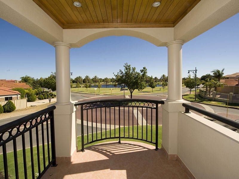 30 West End Parade, Canning Vale WA 6155