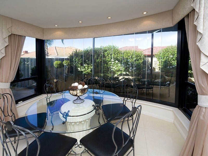 30 West End Parade, Canning Vale WA 6155