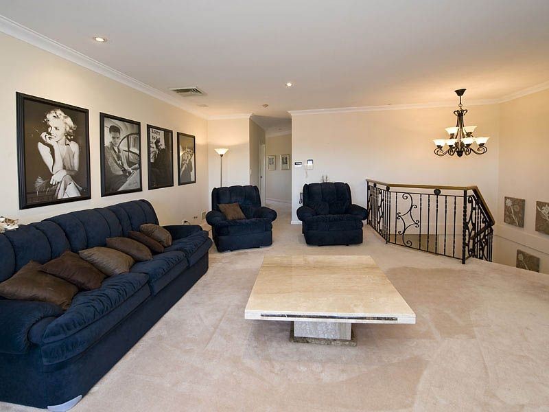 30 West End Parade, Canning Vale WA 6155