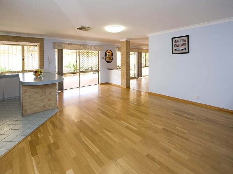 69 Flowerwood Way, Huntingdale WA 6110