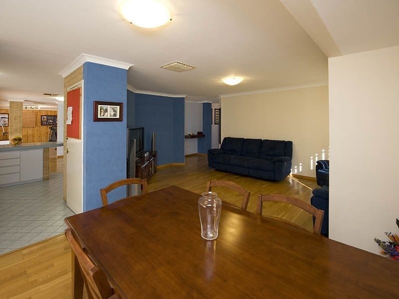 69 Flowerwood Way, Huntingdale WA 6110