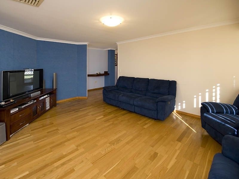 69 Flowerwood Way, Huntingdale WA 6110