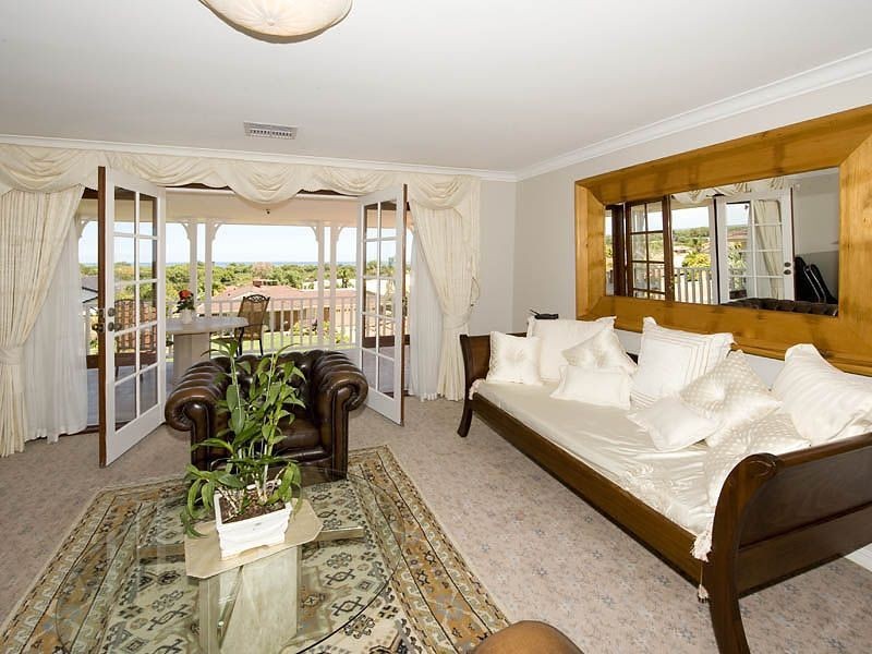 16 Challenger Rise, Coogee WA 6166