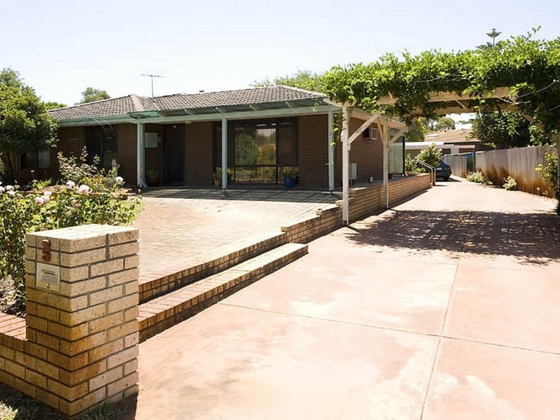 3 Namatjira Way, Kenwick WA 6107