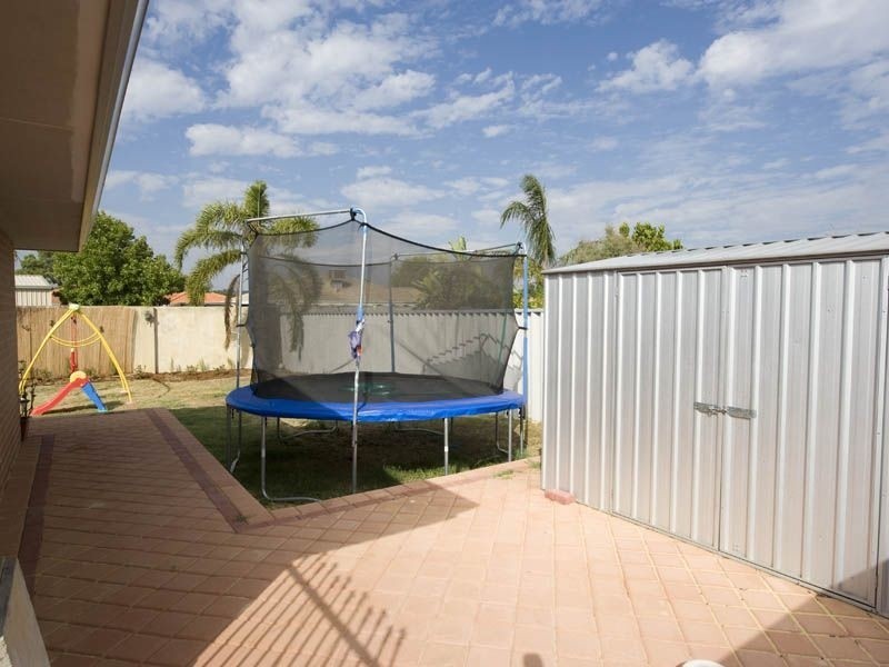 262 William Street, Beckenham WA 6107