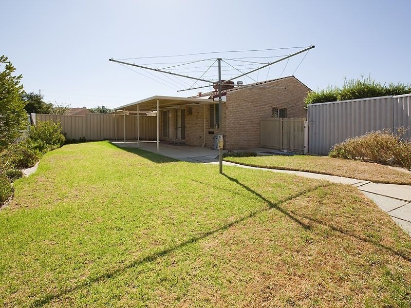 14/2 Attfield Street, Maddington WA 6109