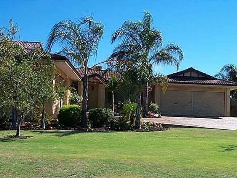 1 Pimelia Grove, Thornlie WA 6108