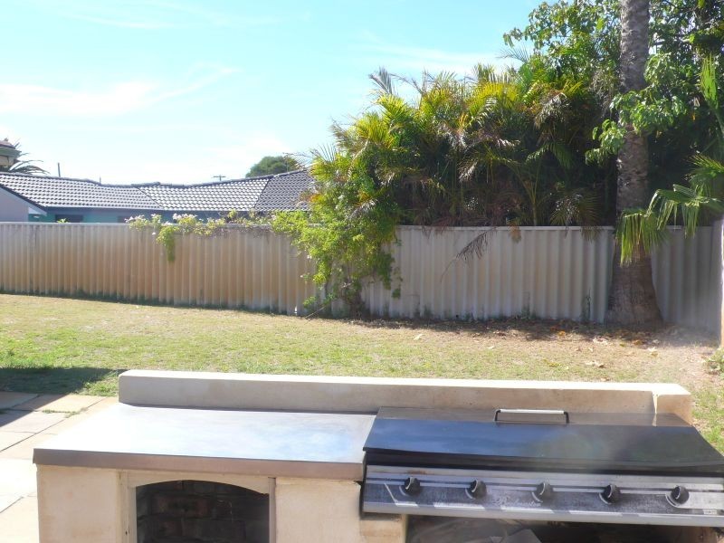 92 Hume Road, Thornlie WA 6108