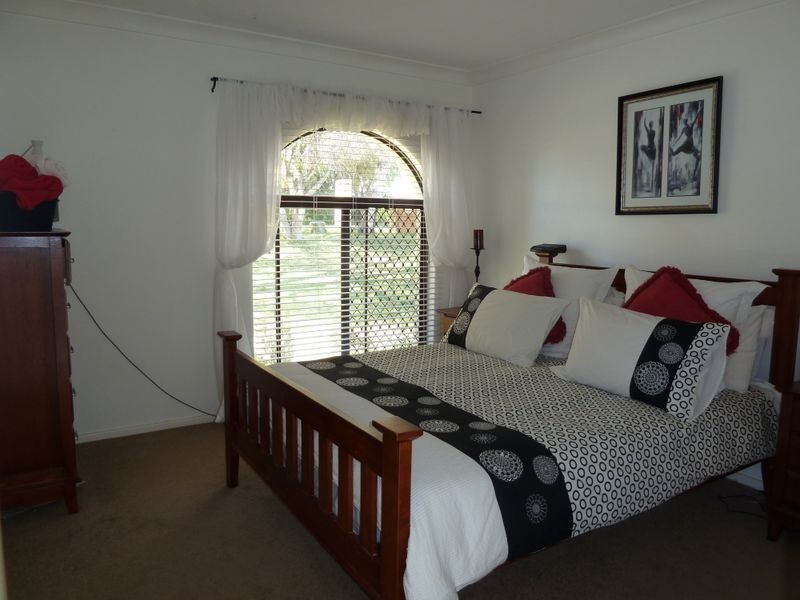 90 Regency Drive, Thornlie WA 6108