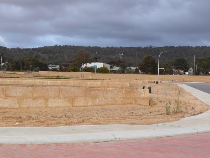 Lot 513 Smailes Elbow, Brookdale WA 6112