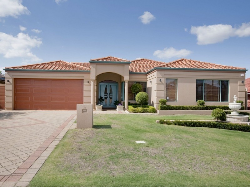 13 Lucas Loop, Canning Vale WA 6155