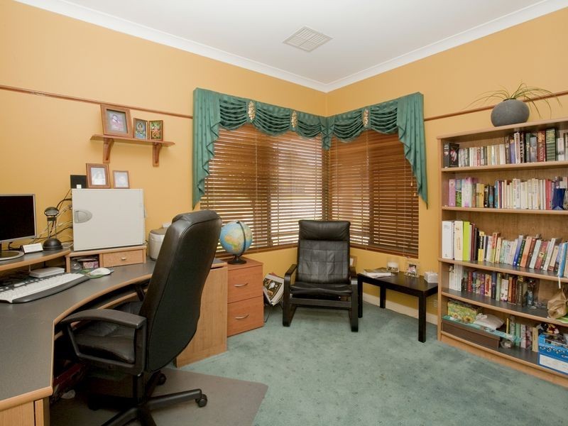 13 Lucas Loop, Canning Vale WA 6155