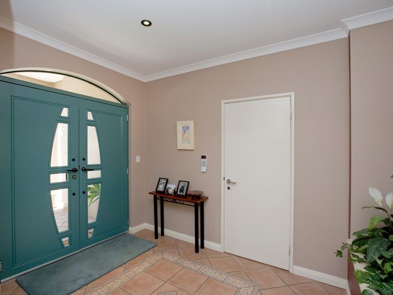 13 Lucas Loop, Canning Vale WA 6155