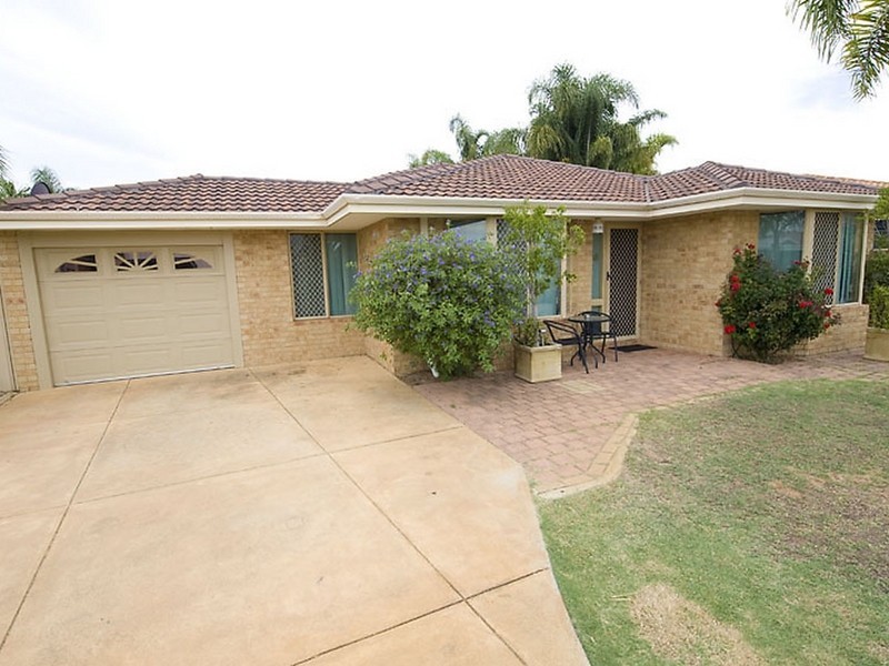 32 Blakemore Retreat, Huntingdale WA 6110