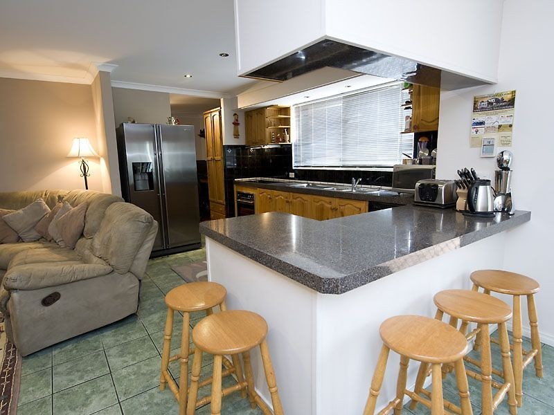 32 Blakemore Retreat, Huntingdale WA 6110