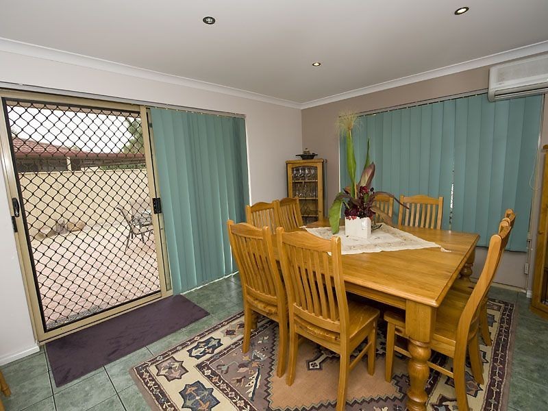 32 Blakemore Retreat, Huntingdale WA 6110