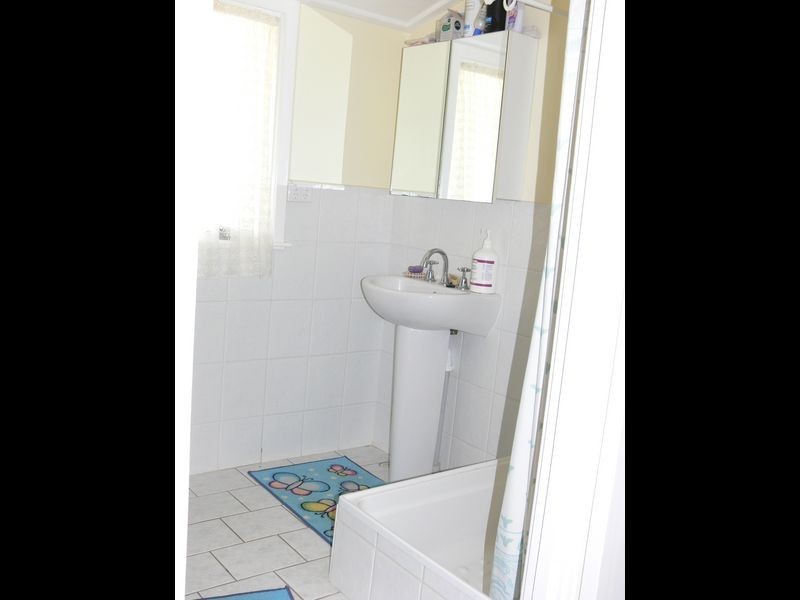 13 Mallard Street, Merredin WA 6415