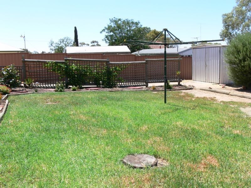 13 Morton Street, Merredin WA 6415