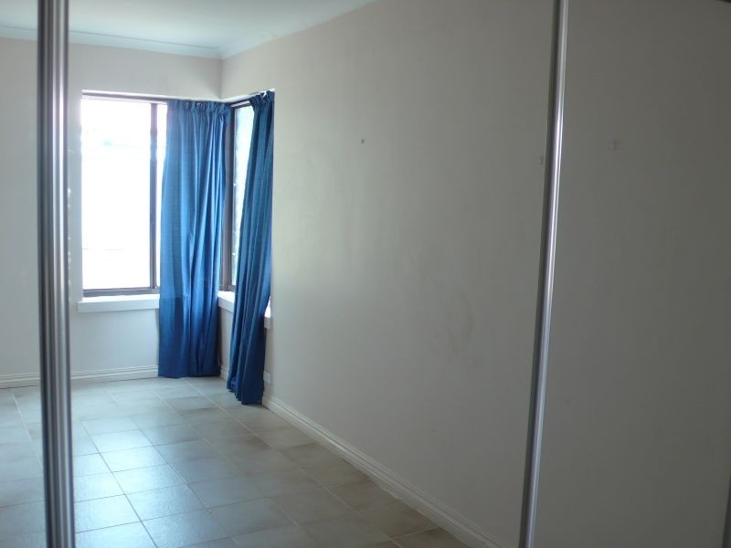 11 Levine Crt, Thornlie WA 6108