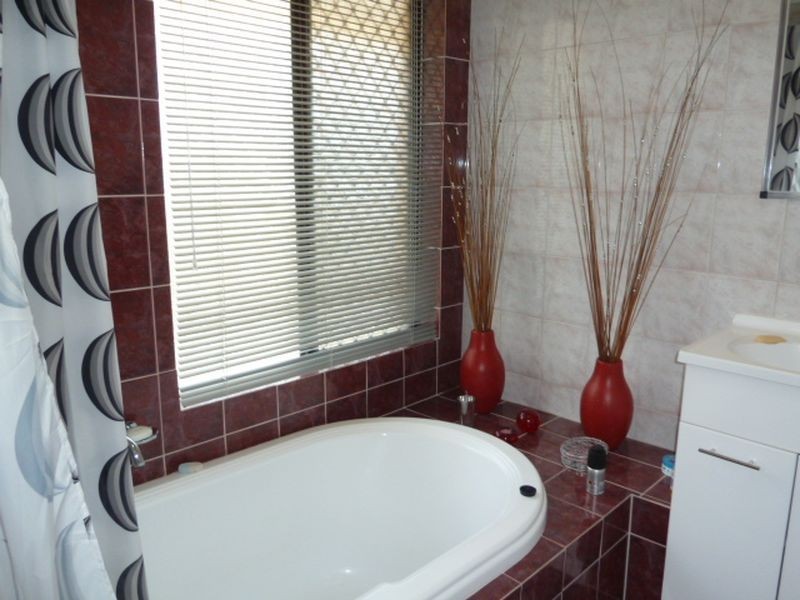 24 Keston Place, Gosnells WA 6110