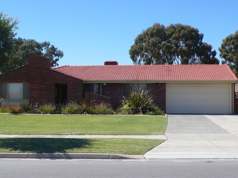 66 Murdoch Road, Thornlie WA 6108