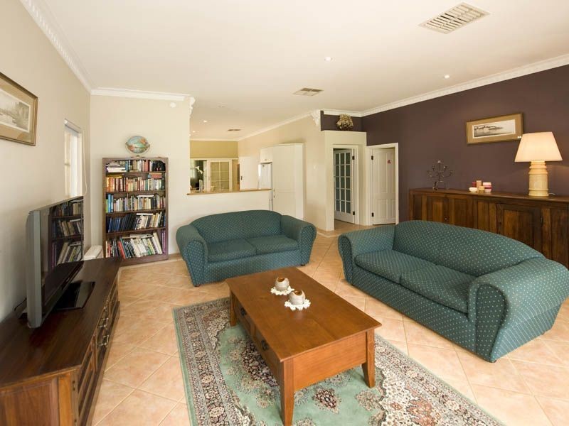 79 Verna Street, Gosnells WA 6110