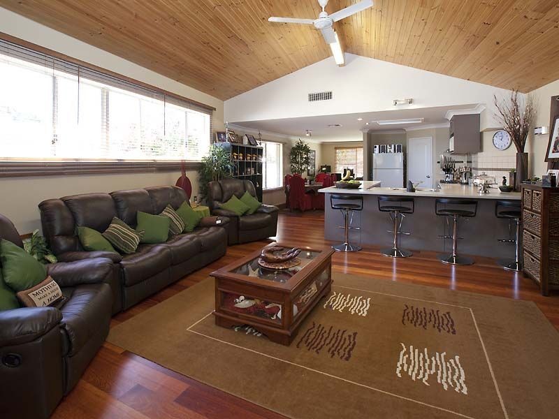 7 Boliver Place, Langford WA 6147