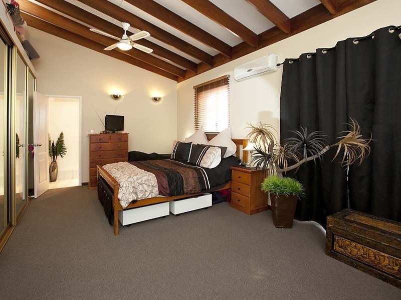 7 Boliver Place, Langford WA 6147