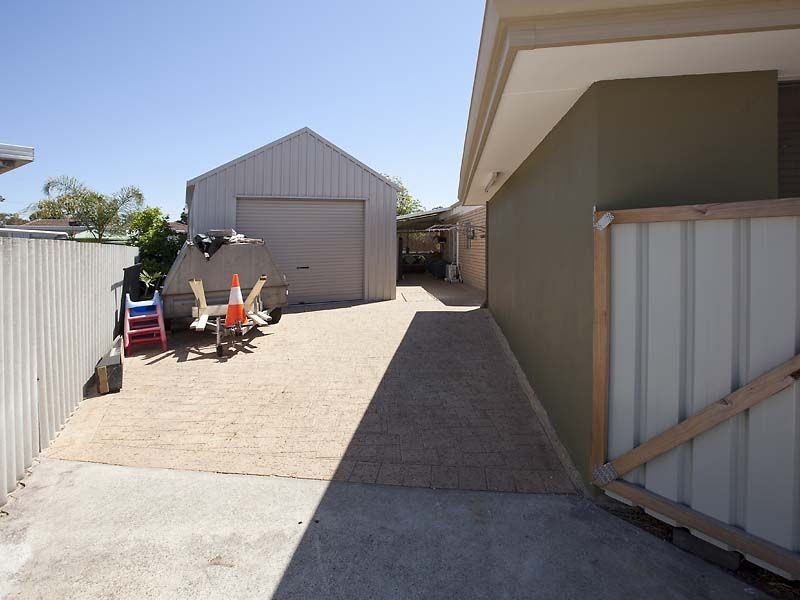 7 Boliver Place, Langford WA 6147