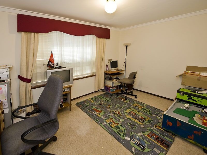 4 Rapkin Street, Langford WA 6147