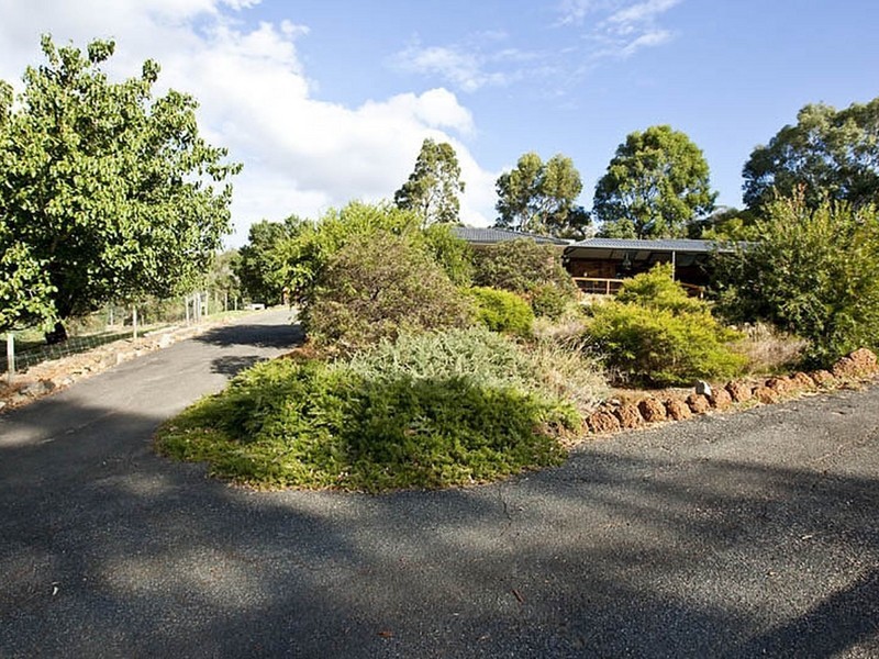 17 Millbrook Close, Jarrahdale WA 6124