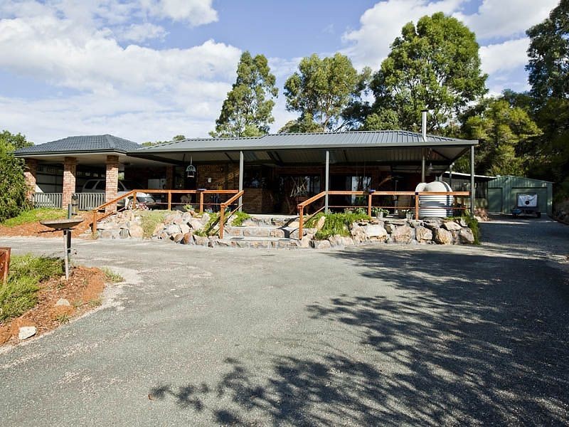 17 Millbrook Close, Jarrahdale WA 6124