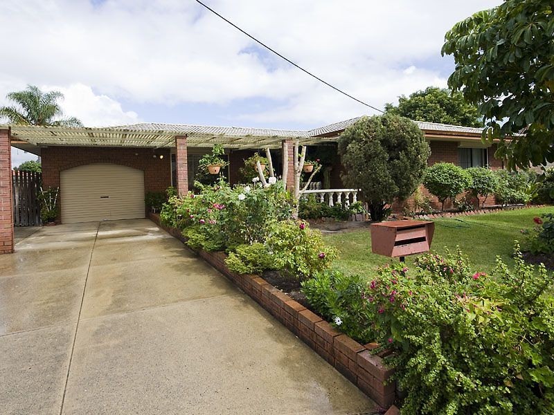 13 Barming Street, Gosnells WA 6110