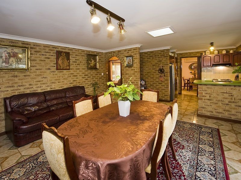 13 Barming Street, Gosnells WA 6110