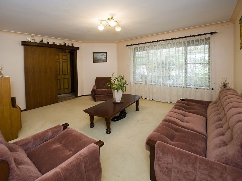 13 Barming Street, Gosnells WA 6110