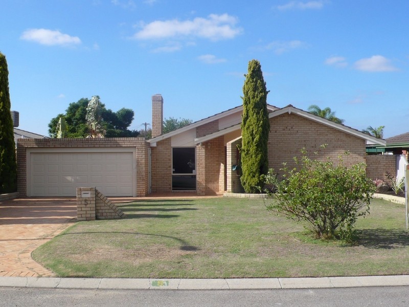 5 Pender Court, Thornlie WA 6108