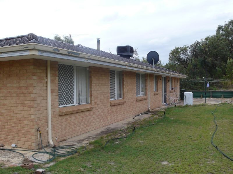 140 Holmes Road, Southern River WA 6110