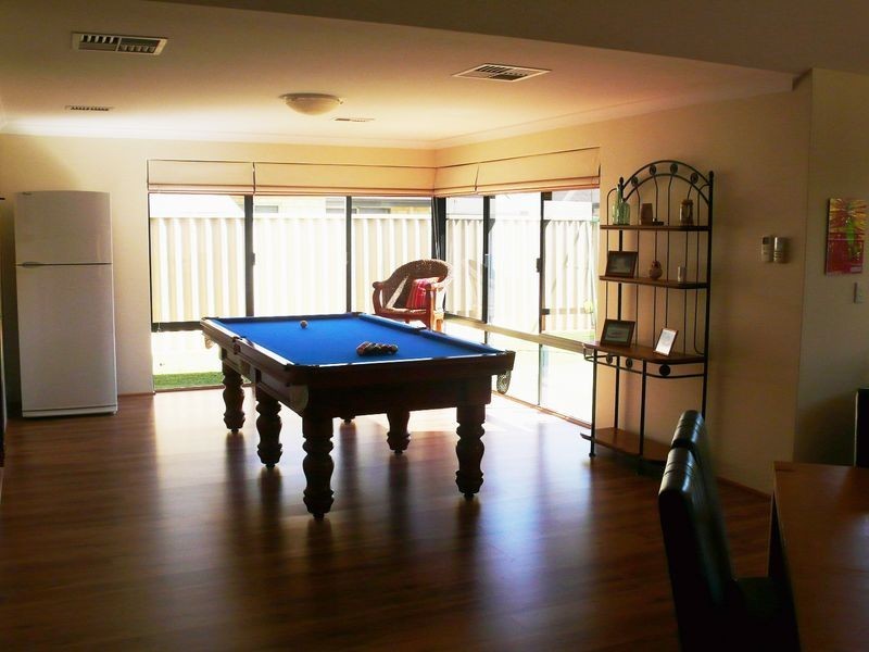 7 Tranquil Gardens, Atwell WA 6164